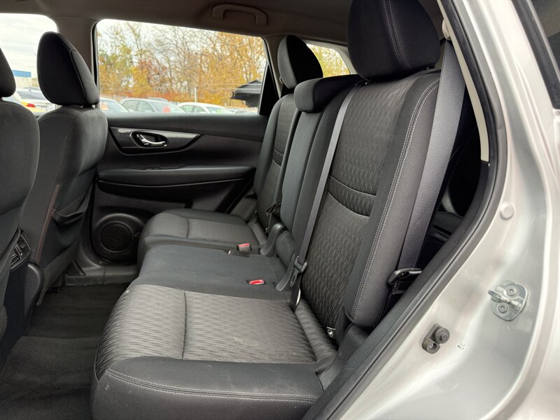 2018 Nissan Rogue S - Photo 16 - Garden City, ID 83714