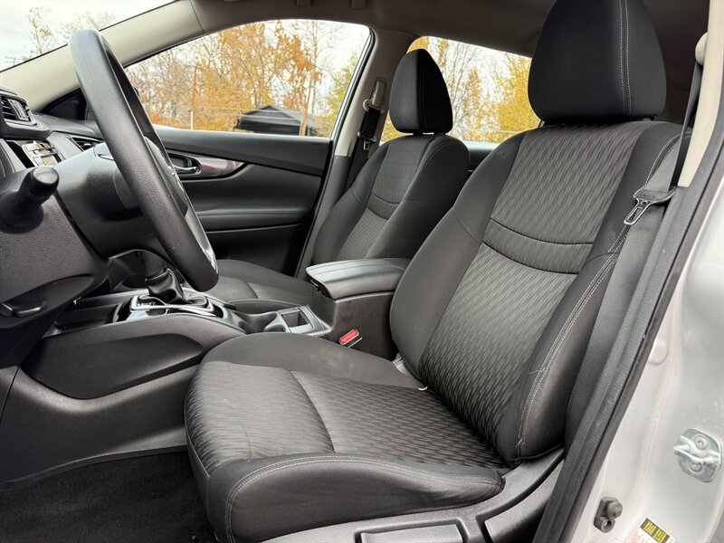 2018 Nissan Rogue S - Photo 12 - Garden City, ID 83714