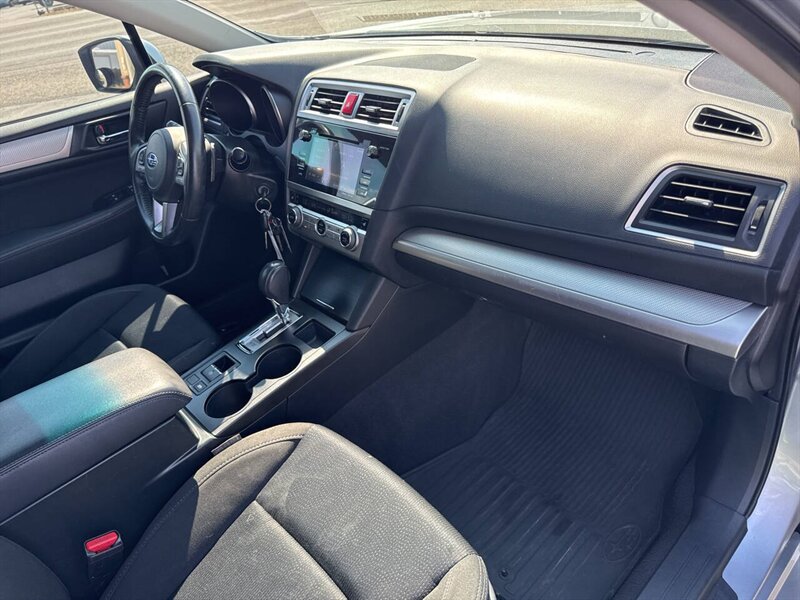 2017 Subaru Legacy 2.5i Premium AWD 4dr Sedan - Photo 18 - Garden City, ID 83714