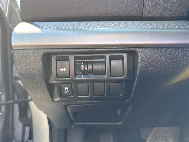 2017 Subaru Legacy 2.5i Premium AWD 4dr Sedan - Photo 26 - Garden City, ID 83714