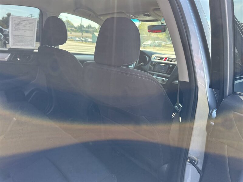 2017 Subaru Legacy 2.5i Premium AWD 4dr Sedan - Photo 16 - Garden City, ID 83714