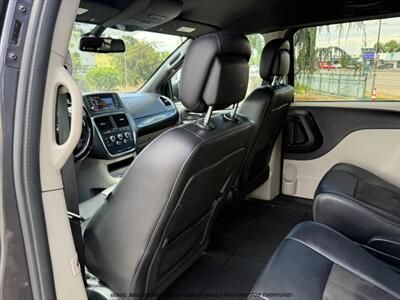 2019 Dodge Grand Caravan SXT   - Photo 15 - Garden City, ID 83714