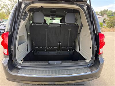 2019 Dodge Grand Caravan SXT   - Photo 9 - Garden City, ID 83714