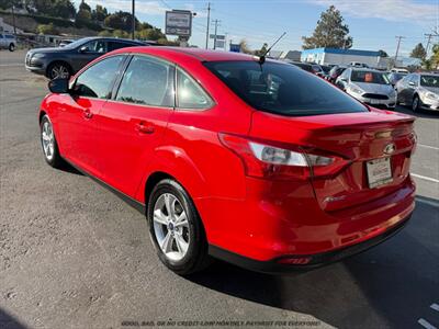 2012 Ford Focus SE   - Photo 5 - Garden City, ID 83714