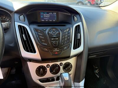 2012 Ford Focus SE   - Photo 23 - Garden City, ID 83714