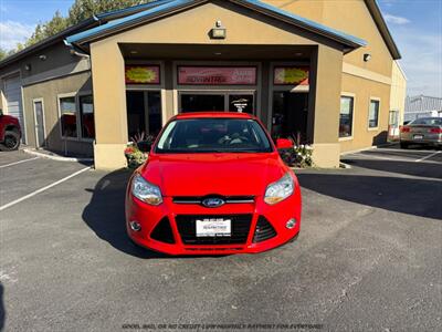 2012 Ford Focus SE   - Photo 2 - Garden City, ID 83714