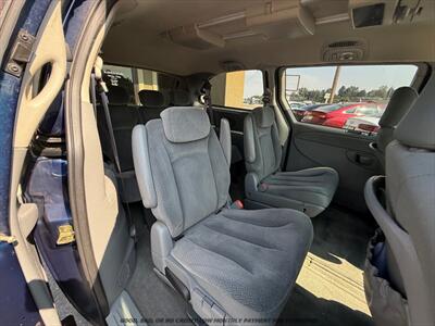 2005 Chrysler Town and Country Touring   - Photo 19 - Garden City, ID 83714