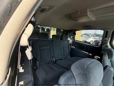 2005 Chrysler Town and Country Touring   - Photo 18 - Garden City, ID 83714