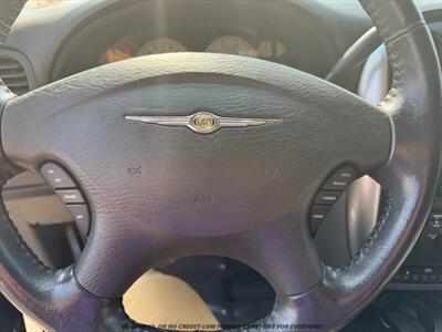 2005 Chrysler Town and Country Touring   - Photo 26 - Garden City, ID 83714