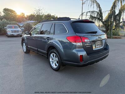 2014 Subaru Outback 2.5i Limited - Photo 5 - Garden City, ID 83714