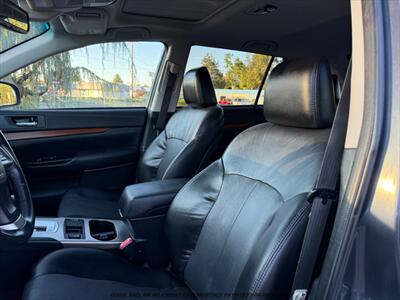 2014 Subaru Outback 2.5i Limited - Photo 11 - Garden City, ID 83714