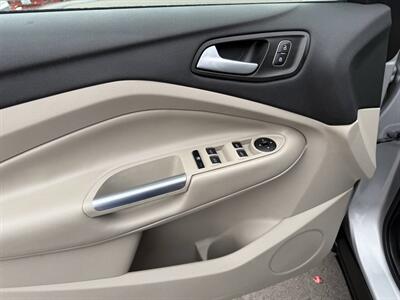 2018 Ford Escape SE AWD 4dr SUV - Photo 8 - Garden City, ID 83714