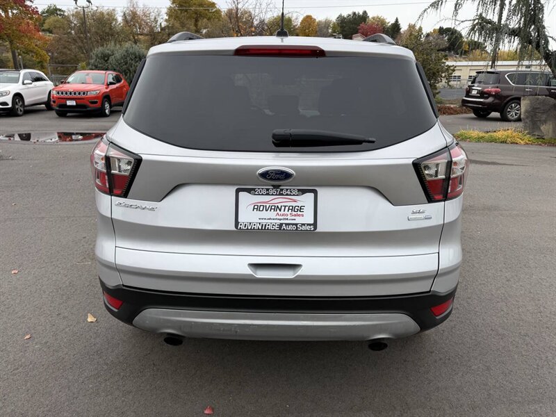 2018 Ford Escape SE AWD 4dr SUV - Photo 5 - Garden City, ID 83714