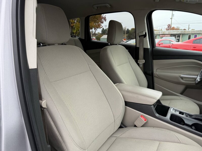 2018 Ford Escape SE AWD 4dr SUV - Photo 18 - Garden City, ID 83714