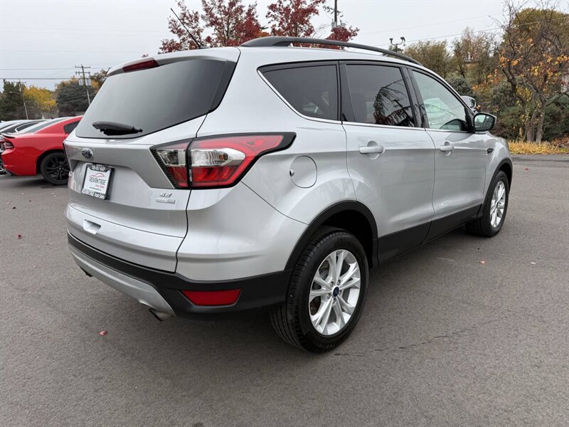 2018 Ford Escape SE AWD 4dr SUV - Photo 6 - Garden City, ID 83714