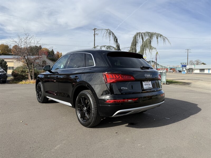 2020 Audi Q5 quattro Premium 45 TFSI - Photo 5 - Garden City, ID 83714