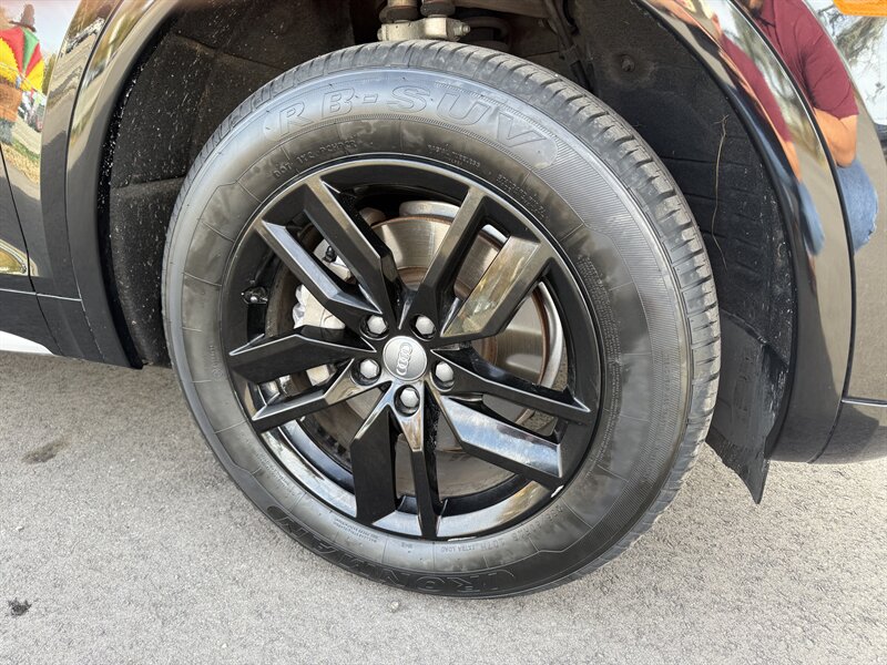 2020 Audi Q5 quattro Premium 45 TFSI - Photo 26 - Garden City, ID 83714