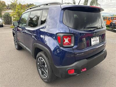 2017 Jeep Renegade Trailhawk   - Photo 5 - Garden City, ID 83714