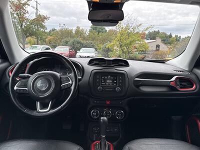 2017 Jeep Renegade Trailhawk   - Photo 9 - Garden City, ID 83714