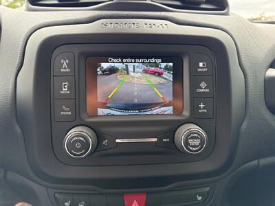 2017 Jeep Renegade Trailhawk   - Photo 13 - Garden City, ID 83714