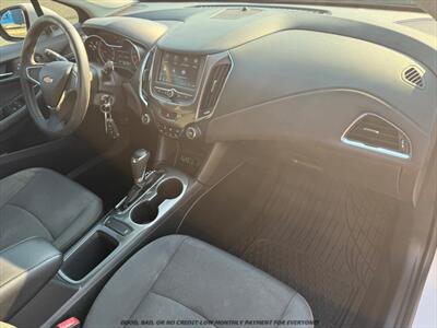 2019 Chevrolet Cruze LS - Photo 14 - Garden City, ID 83714