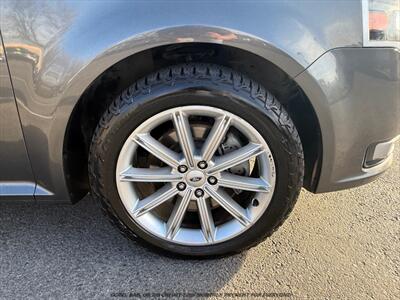 2019 Ford Flex Limited   - Photo 10 - Garden City, ID 83714