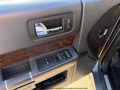 2019 Ford Flex Limited   - Photo 25 - Garden City, ID 83714