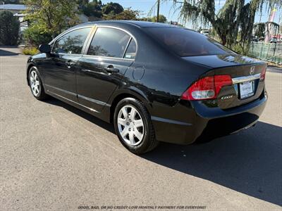 2009 Honda Civic LX - Photo 5 - Garden City, ID 83714