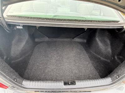 2012 Honda Civic LX - Photo 15 - Garden City, ID 83714