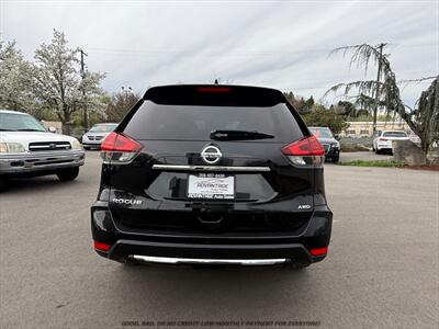 2017 Nissan Rogue S   - Photo 6 - Garden City, ID 83714