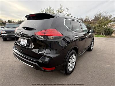 2017 Nissan Rogue S   - Photo 7 - Garden City, ID 83714