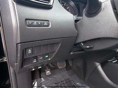 2017 Nissan Rogue S   - Photo 24 - Garden City, ID 83714