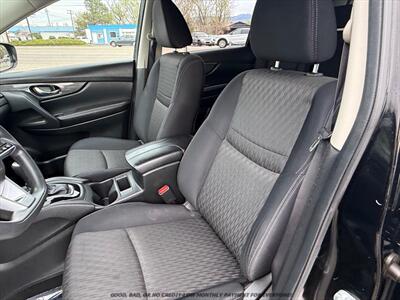 2017 Nissan Rogue S   - Photo 11 - Garden City, ID 83714
