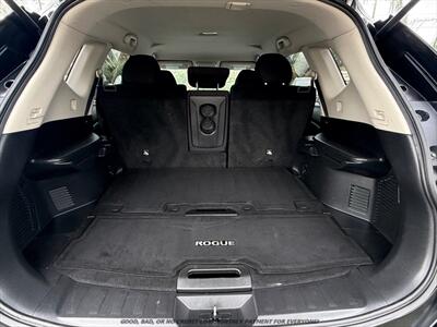 2017 Nissan Rogue S   - Photo 16 - Garden City, ID 83714