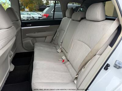 2014 Subaru Outback 2.5i Premium   - Photo 15 - Garden City, ID 83714