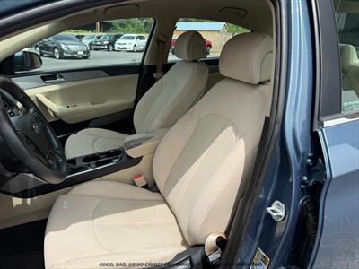 2015 Hyundai SONATA SE   - Photo 11 - Garden City, ID 83714