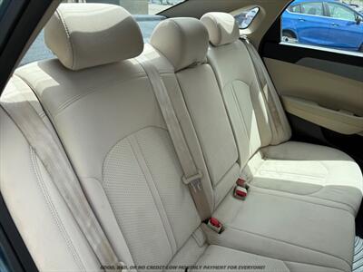 2015 Hyundai SONATA SE   - Photo 15 - Garden City, ID 83714
