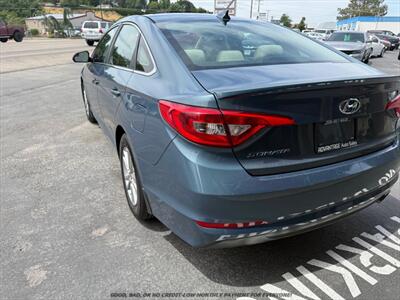 2015 Hyundai SONATA SE   - Photo 5 - Garden City, ID 83714
