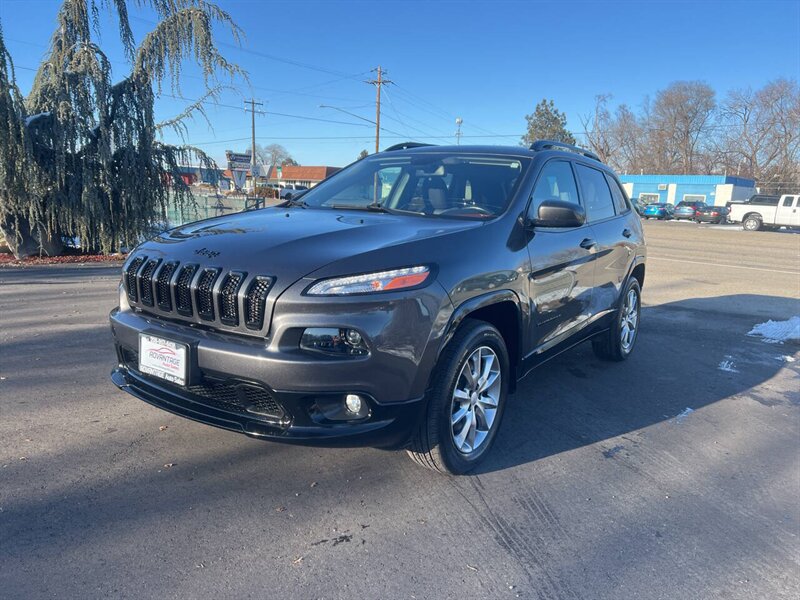 2018 Jeep Cherokee Tech Connect 4x4 4dr SUV - Photo 3 - Garden City, ID 83714