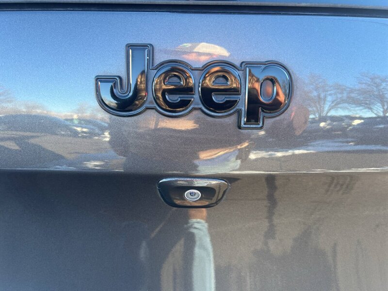 2018 Jeep Cherokee Tech Connect 4x4 4dr SUV - Photo 26 - Garden City, ID 83714