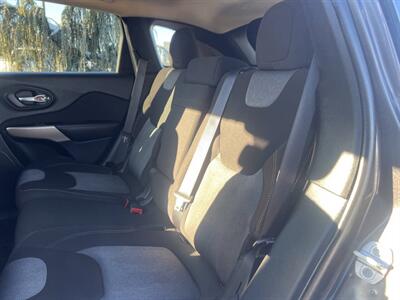 2018 Jeep Cherokee Tech Connect 4x4 4dr SUV - Photo 12 - Garden City, ID 83714