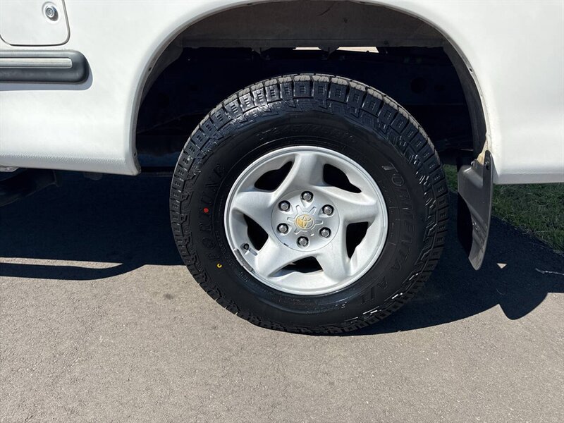 2000 Toyota Tundra SR5 4dr V8 Extended Cab SB - Photo 20 - Garden City, ID 83714