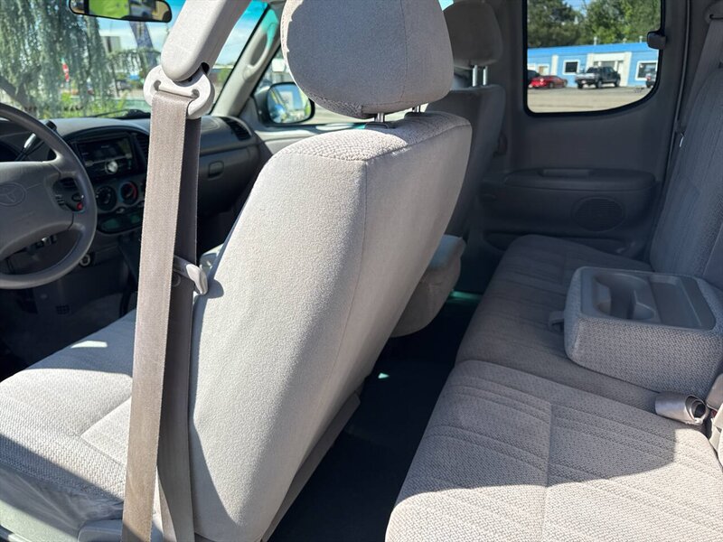 2000 Toyota Tundra SR5 4dr V8 Extended Cab SB - Photo 12 - Garden City, ID 83714