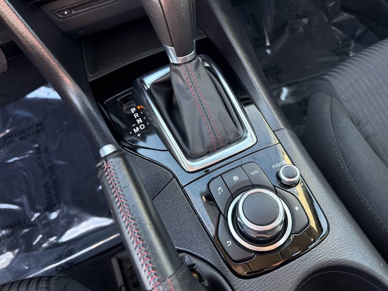 2016 Mazda Mazda3 i Touring 4dr Sedan 6A - Photo 29 - Garden City, ID 83714