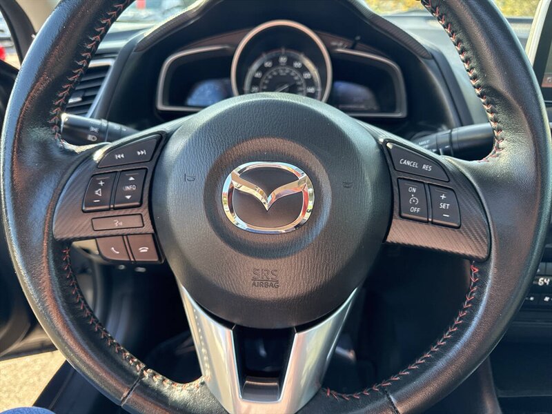 2016 Mazda Mazda3 i Touring 4dr Sedan 6A - Photo 26 - Garden City, ID 83714