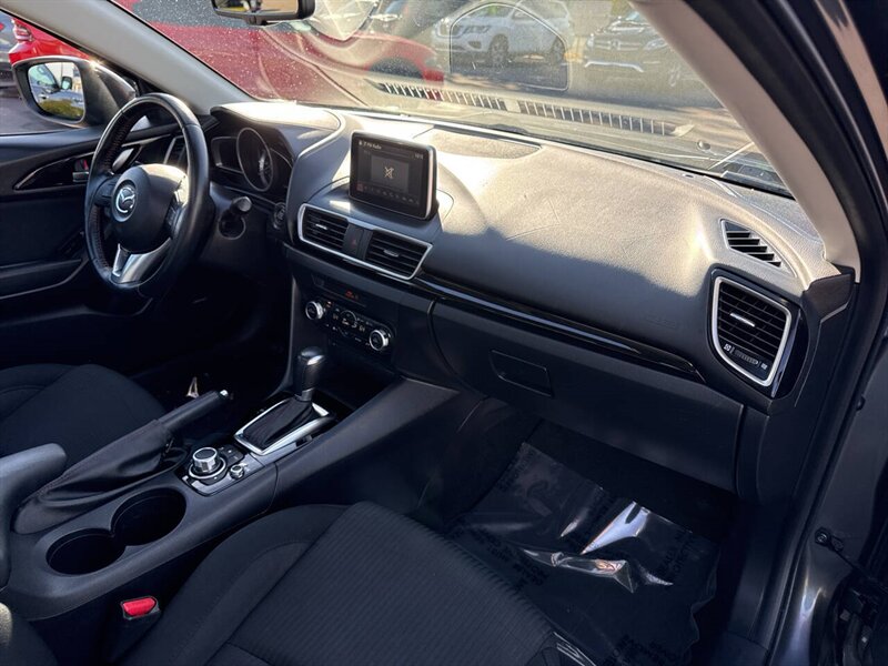 2016 Mazda Mazda3 i Touring 4dr Sedan 6A - Photo 23 - Garden City, ID 83714