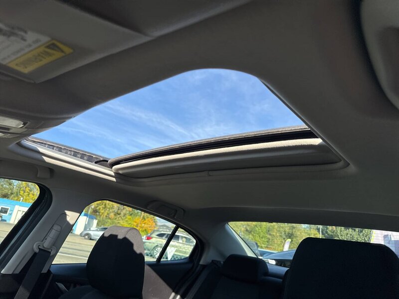 2016 Mazda Mazda3 i Touring 4dr Sedan 6A - Photo 16 - Garden City, ID 83714