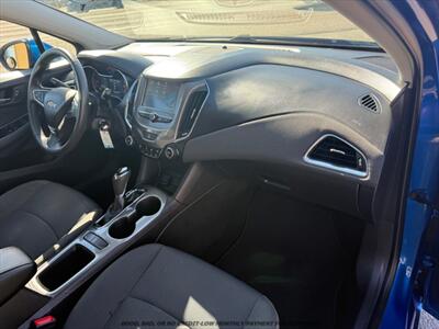 2018 Chevrolet Cruze LT Auto   - Photo 22 - Garden City, ID 83714