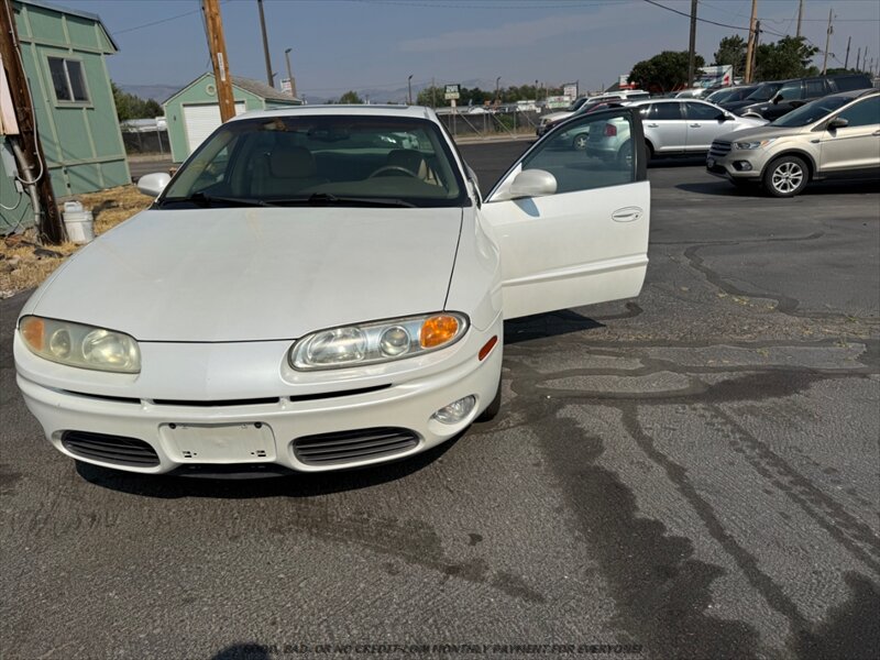 2001 Oldsmobile Aurora 3.5   - Photo 1 - Garden City, ID 83714