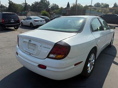 2001 Oldsmobile Aurora 3.5   - Photo 4 - Garden City, ID 83714